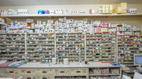 スマイル薬局田島店の薬棚