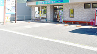 はなの木薬局の駐車場