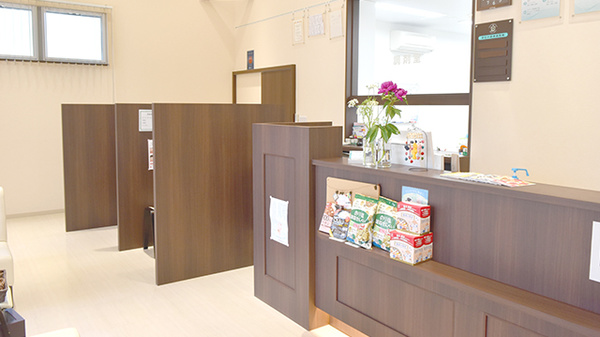 やさかはなの木薬局の受付/カウンター
