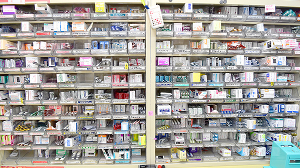 しょうなん調剤薬局恵那店の薬棚