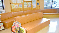 たんぽぽ薬局　瑠璃光店の待合スペース