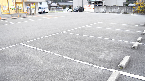 グリーン薬局　久美愛病院前店の駐車場