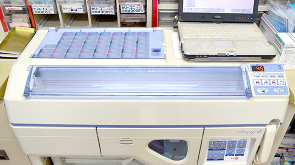 メイプル薬局　三島店の調剤器具