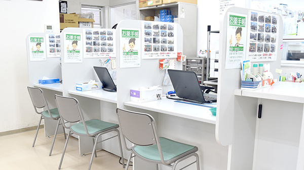 メイプル薬局　裾野店の受付/カウンター