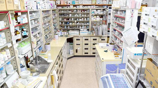 メイプル薬局　裾野店の調剤室