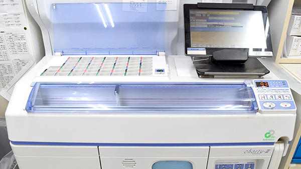 メイプル薬局　中央店の調剤器具