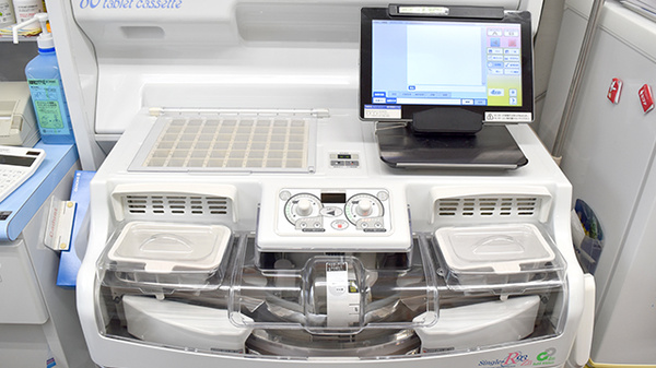 メイプル薬局　前田町店の調剤器具