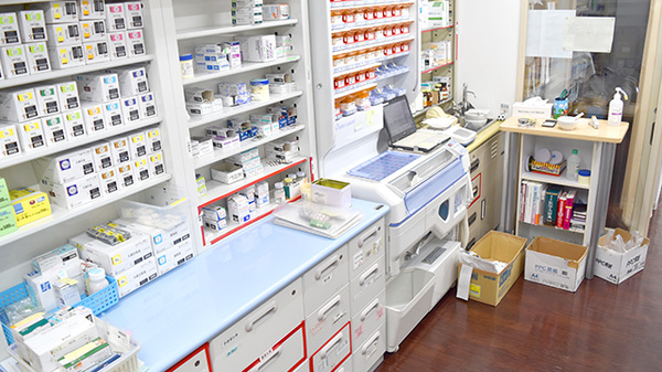 メイプル薬局　富士本町店の調剤室