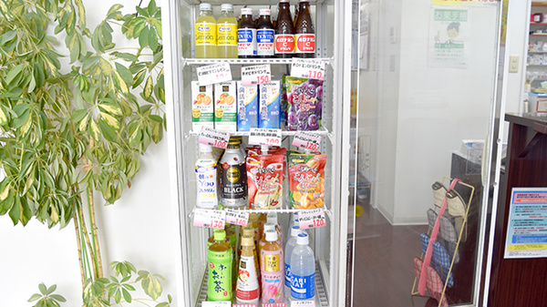 メイプル薬局　瓜島店の飲食物