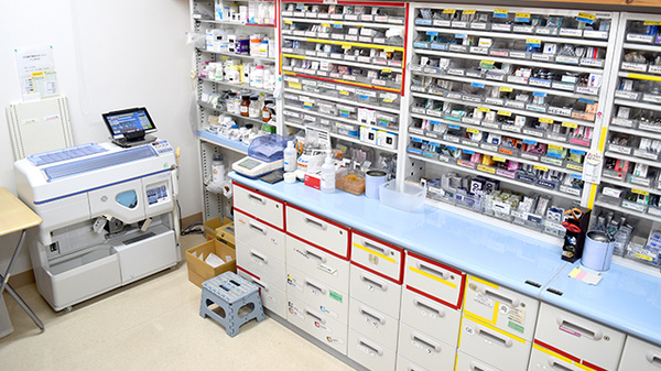 メイプル薬局　松本店の調剤室