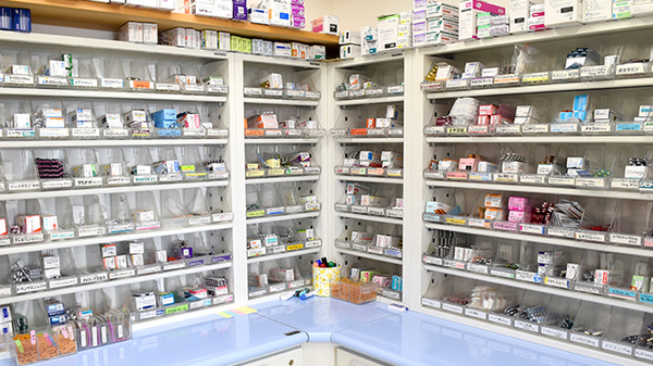 メイプル薬局　富士見台入口店の調剤室