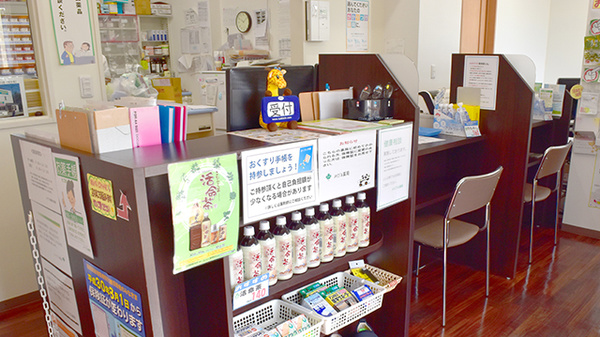 メイプル薬局　石坂店の受付/カウンター