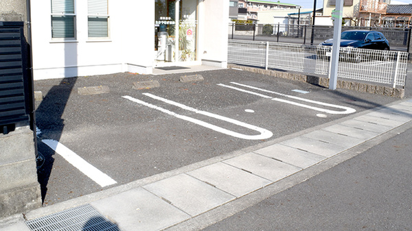 ワコー堂たかやなぎ薬局の駐車場
