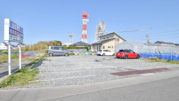 松尾薬局の駐車場