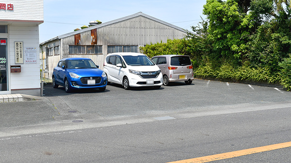 なかはら薬局浜岡店の駐車場