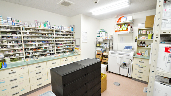 薬局まいるーむ葵店の調剤室