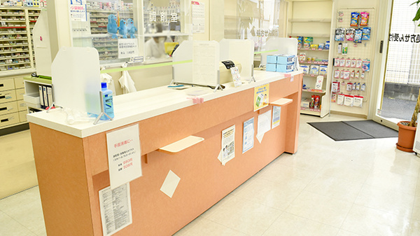 ペンギン薬局香呑店の受付/カウンター