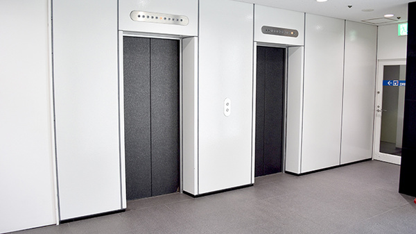 エレベータ―