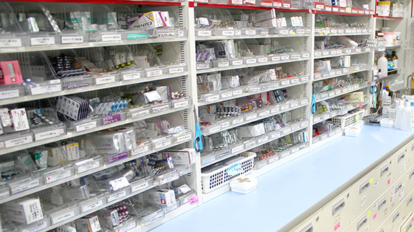 たんぽぽ薬局　八事日赤前店の薬棚