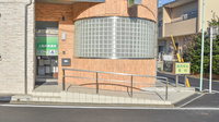 上脇調剤薬局の入口