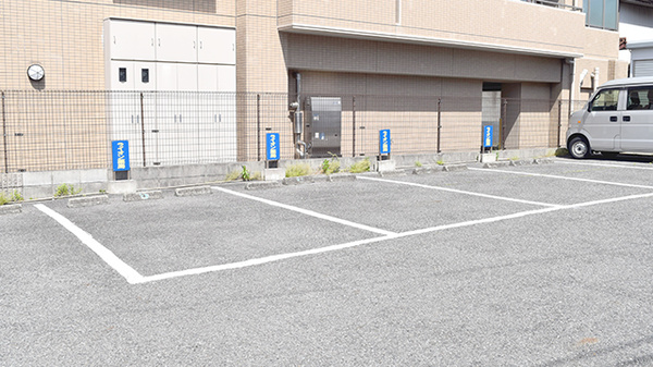 ライオン薬局の駐車場