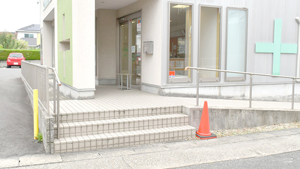 K’z調剤薬局徳重店の入口