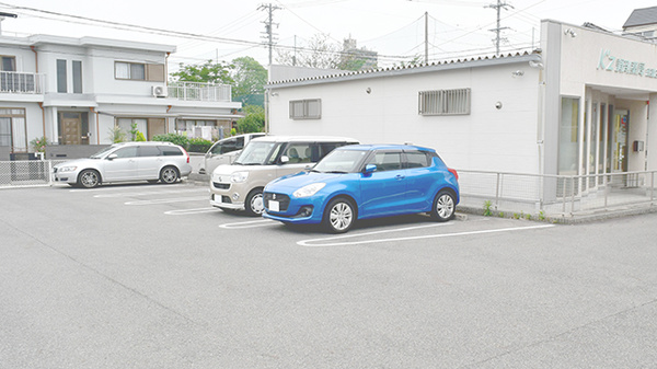 K’z調剤薬局徳重店の駐車場