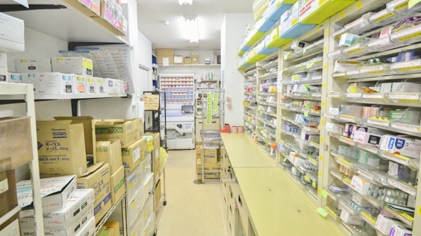 どんぐり薬局名東店の調剤室