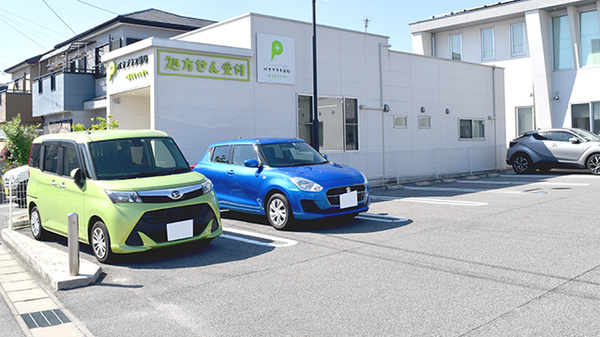 パナプラス薬局第２むつな店の駐車場