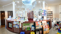 フラワー調剤薬局の受付/カウンター