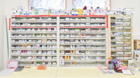 大池調剤薬局の薬棚