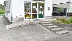 あしたば調剤薬局の入口