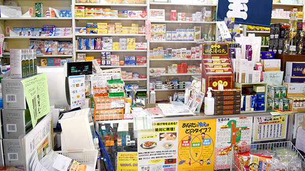 長田薬局の受付/カウンター