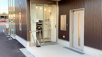 ヤナセ薬局四郷店の入口