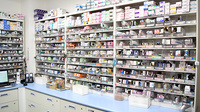 ヤナセ薬局　保見店の薬棚