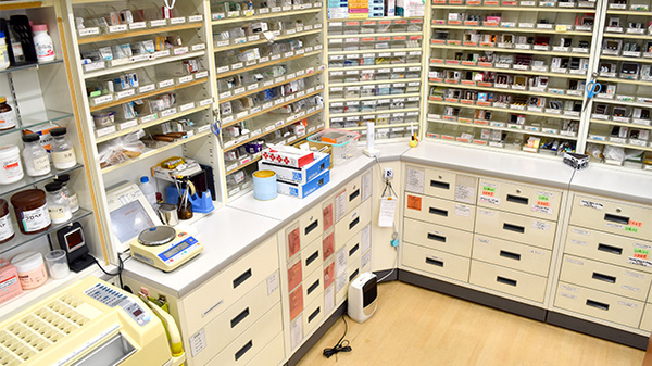 ライフ調剤薬局 山之手店の調剤室