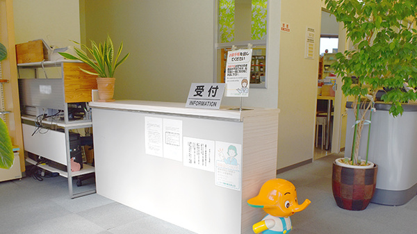 ライフ調剤薬局東山店の受付/カウンター