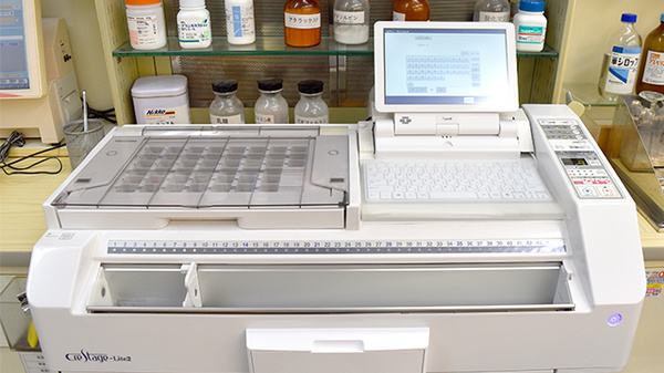 ライフ調剤薬局東山店の調剤器具