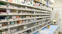 ヤナセ薬局土橋店の薬棚
