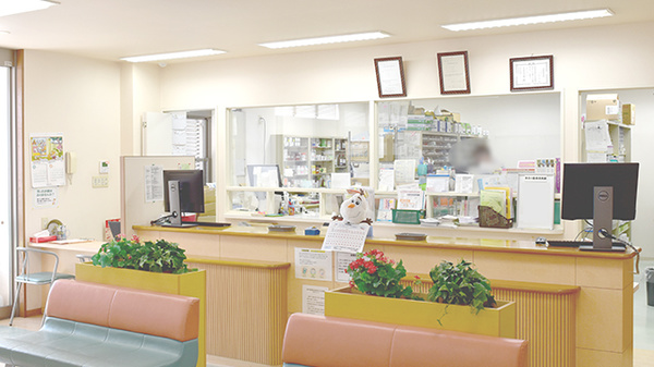 めろん薬局の受付/カウンター