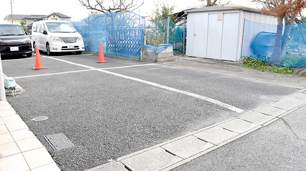 たんぽぽ薬局　西尾店の駐車場