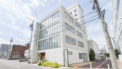 リリーフ薬局小牧駅前店の外観