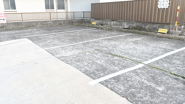 ヒバリ調剤薬局高横須賀店の駐車場