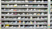 うさぎ調剤薬局の薬棚