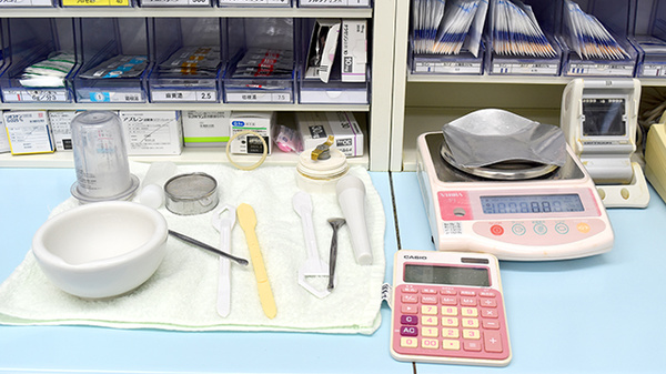 しょうなん調剤薬局柊山店の調剤器具
