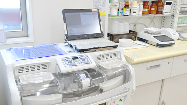 オリーブファーマシーの調剤器具