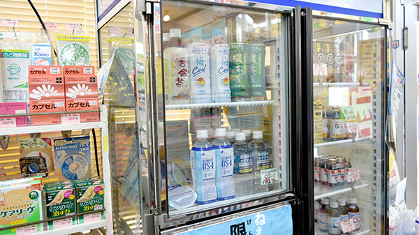 アサヒ薬局の飲食物