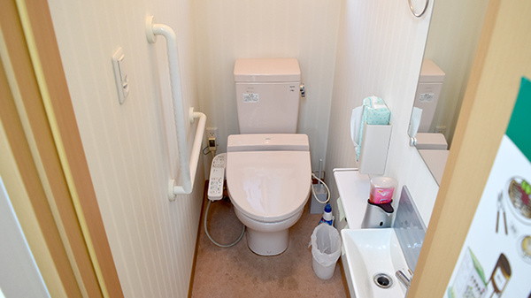 ヤハタ薬局二ツ杁店のお手洗い