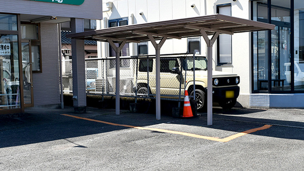 あおい薬局の駐輪場