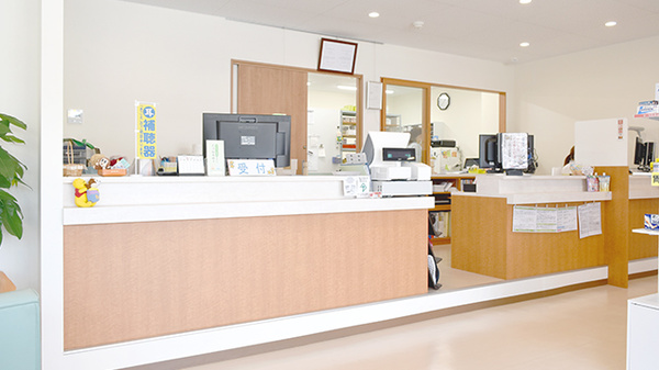株式会社小林薬局くわな駅西店の受付/カウンター